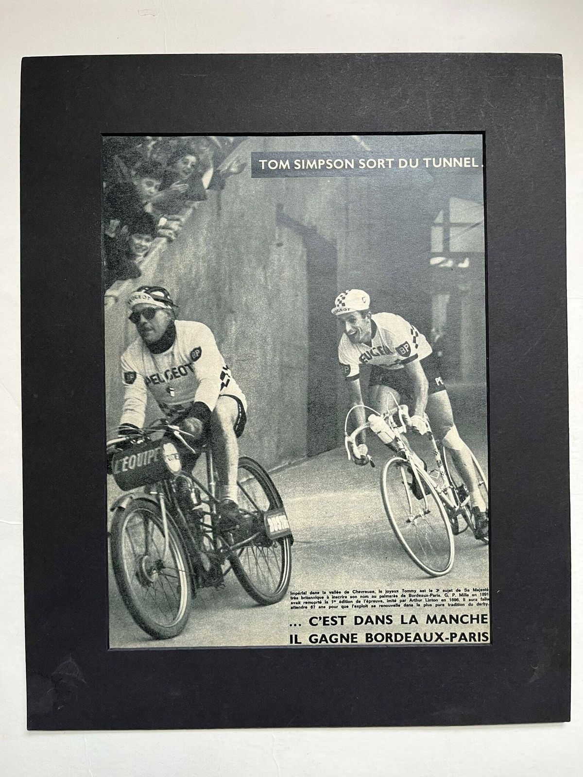 Tom Simpson / Peugeot Original Vintage Cycling Print 1963   Bordeaux   Paris photo vinterior