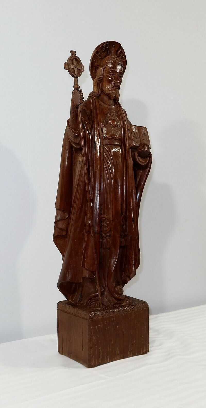 Important Statue Of Christ In Chestnut, Late 19th Century photo for sale