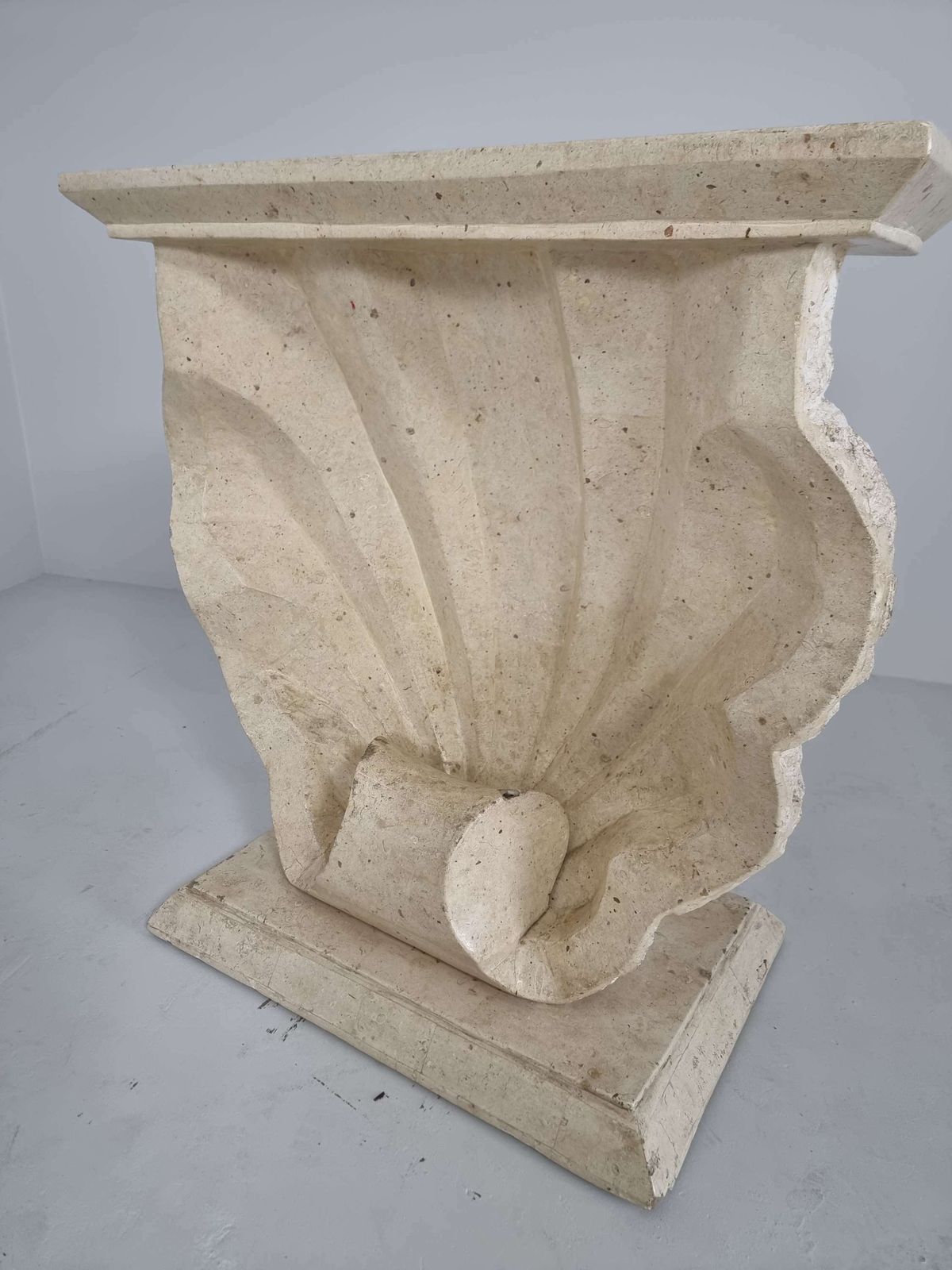 Stenen Schelp Eettafel Van Magnussen Ponte, Mactan Steen, Jaren 1980 photo buy