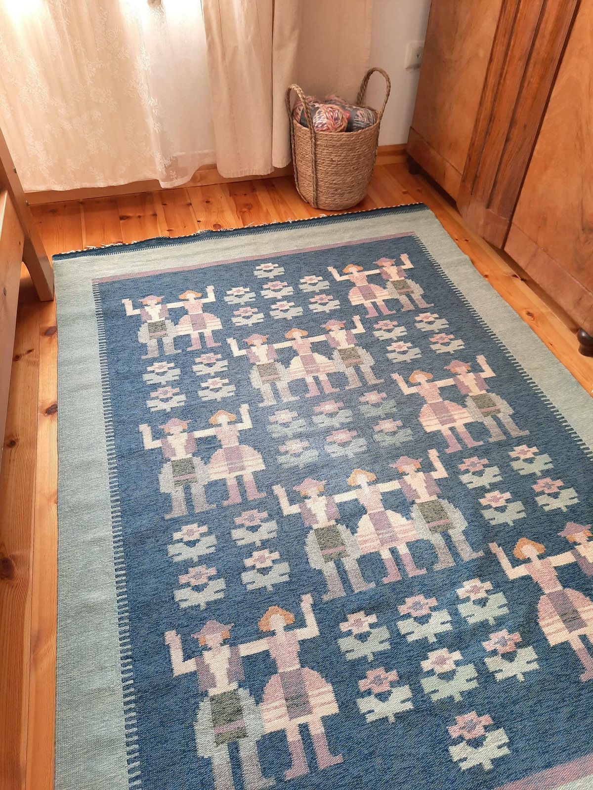 Vintage Sweedish Style Hand Woven Flat Weave Rug, Modern Scandinavian Flatweave Area Rug, Hand Made , Hand Woven Wool Kilim Carpet photo for sale