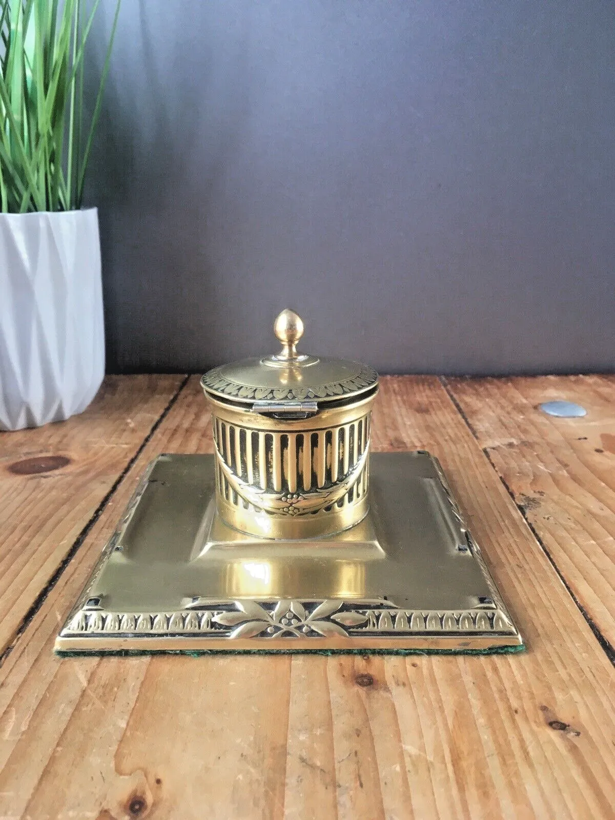 Quality Antique Edwardian Regency Swag Brass Inkwell Office Desk Accessory Prop photo Home Decor