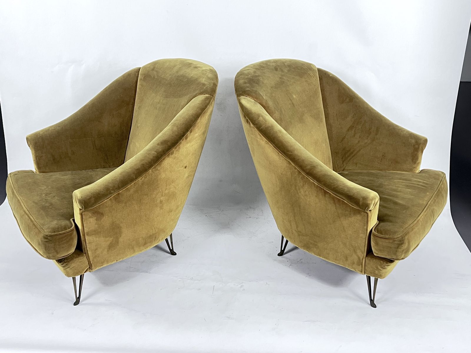Isa Bergamo, Pair Of Gio Ponti Attributable Armchairs In Original Condition. Italy 1950s photo 13461.5