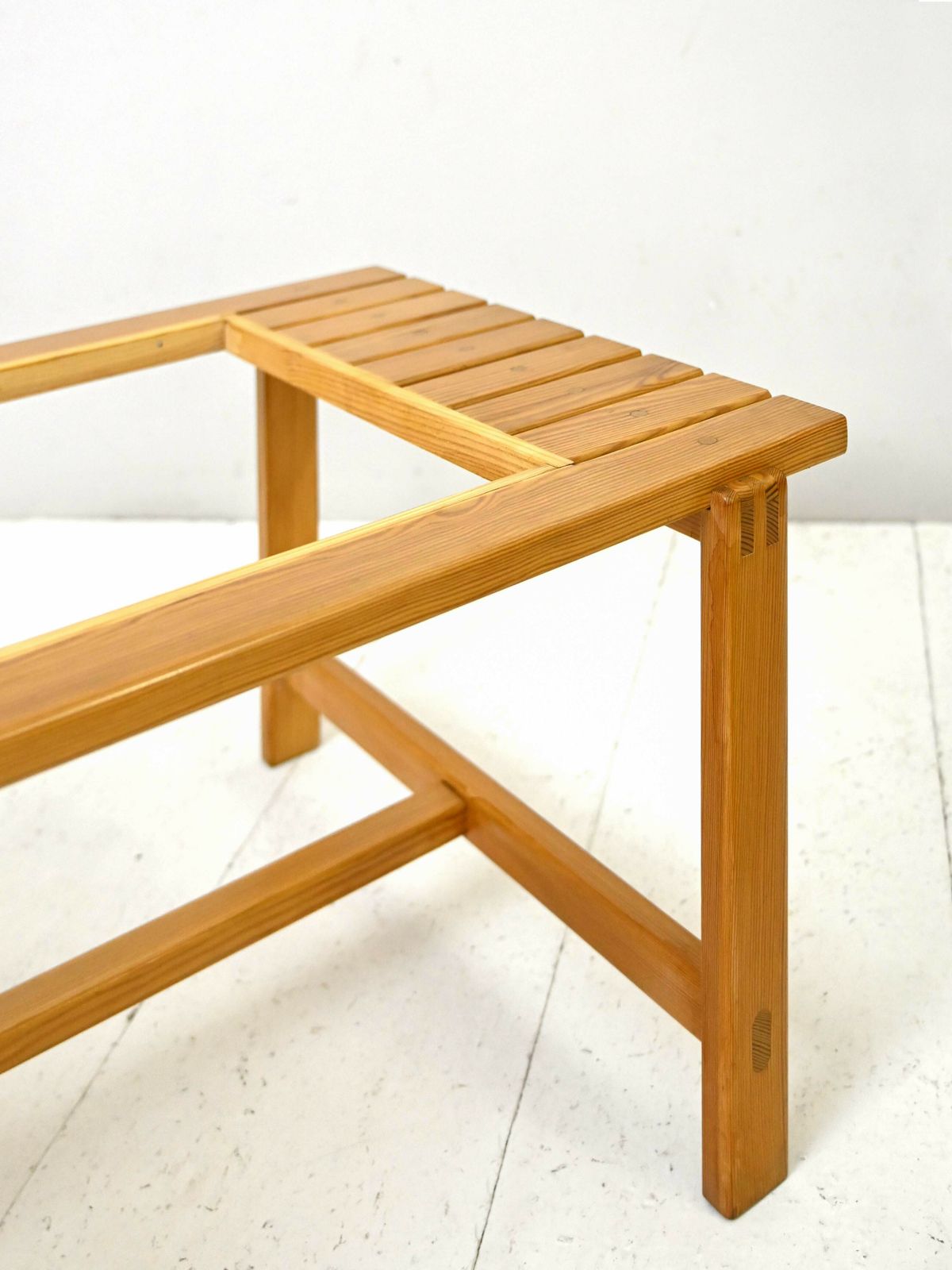 Scandinavian Bench With Planter photo buy