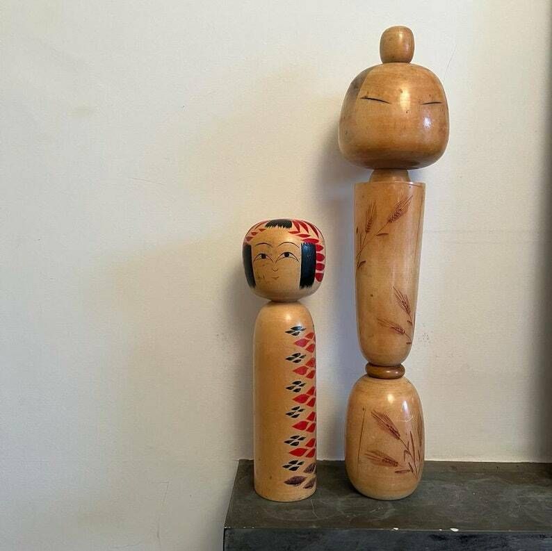 Large Signed Japanese Kokeshi Doll With Wheat Sheaf Engravings photo vinterior