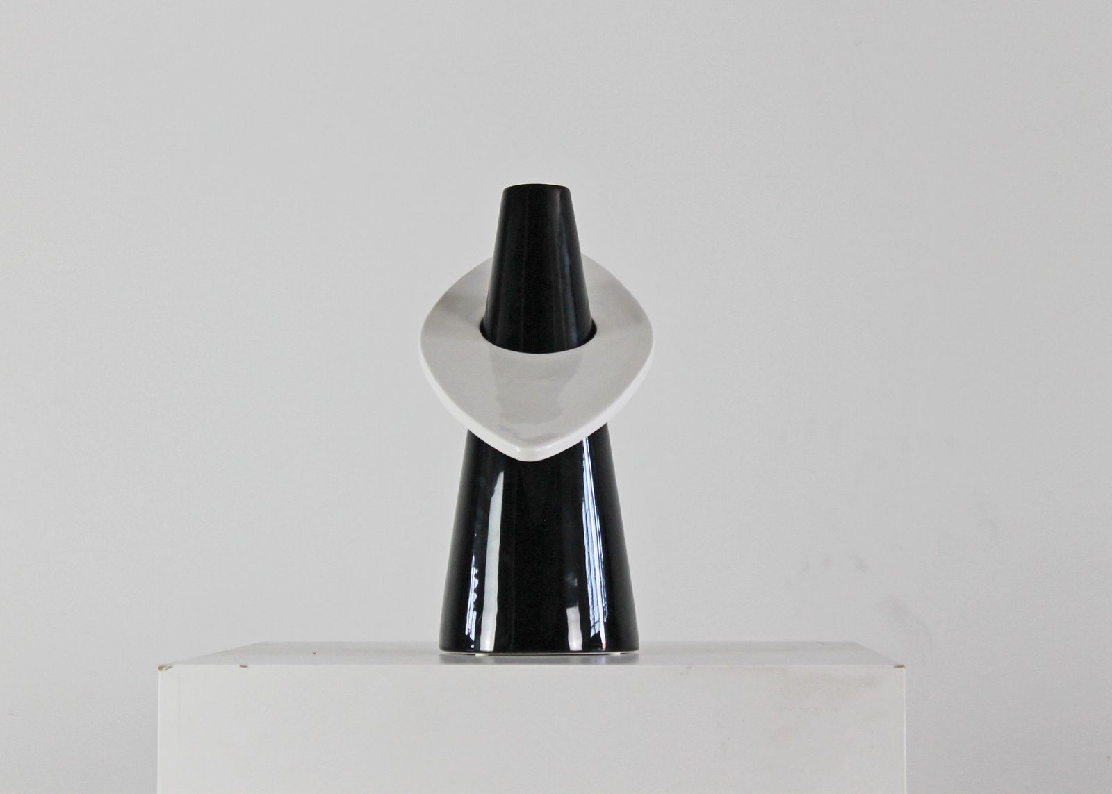 Alessandro Mendini And Linde Burkhardt Vase 4 Mani Colletto 4 Limited Edition