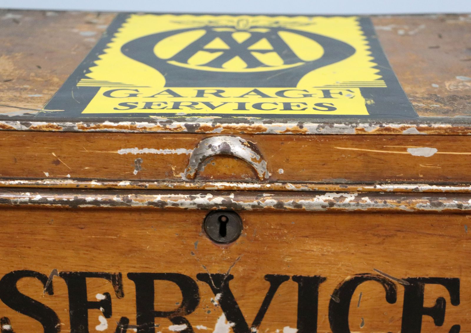 photo buy A  Lovely Antique Metal Trunk Later Hand Sign Written For The Automobile Association (Aa).