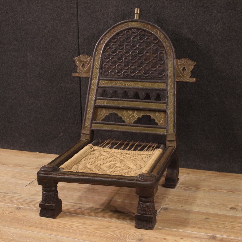 Particular Indian Chair Of The 20th Century photo vinterior