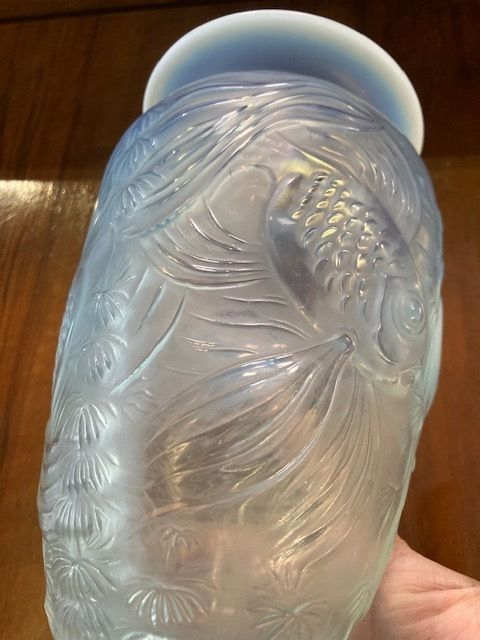 Antique Liberty / Art Deco Vase In Iridescent Opal Glass From The 1930s. Gorgeous photo for sale