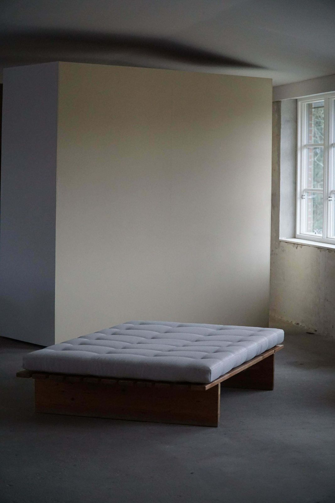 photo vinterior Danish Modern Daybed, Reupholstered, Made In Pine, By Nyt I Bo, 1970s