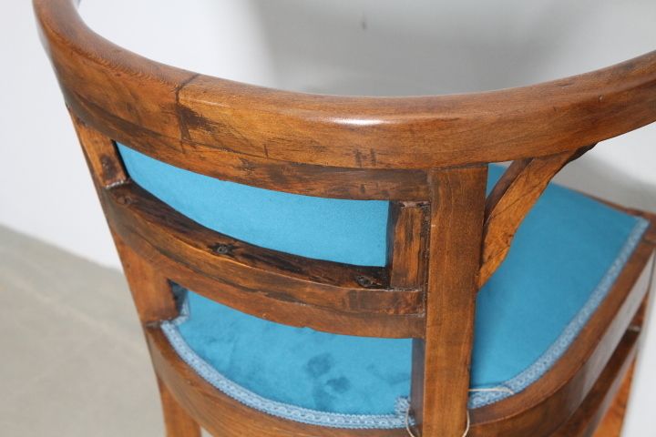 photo vintage Antique Pair Of Walnut Art Deco Cockpit Armchairs From 1940. Restored Modern Antiques Petroleum Fabric
