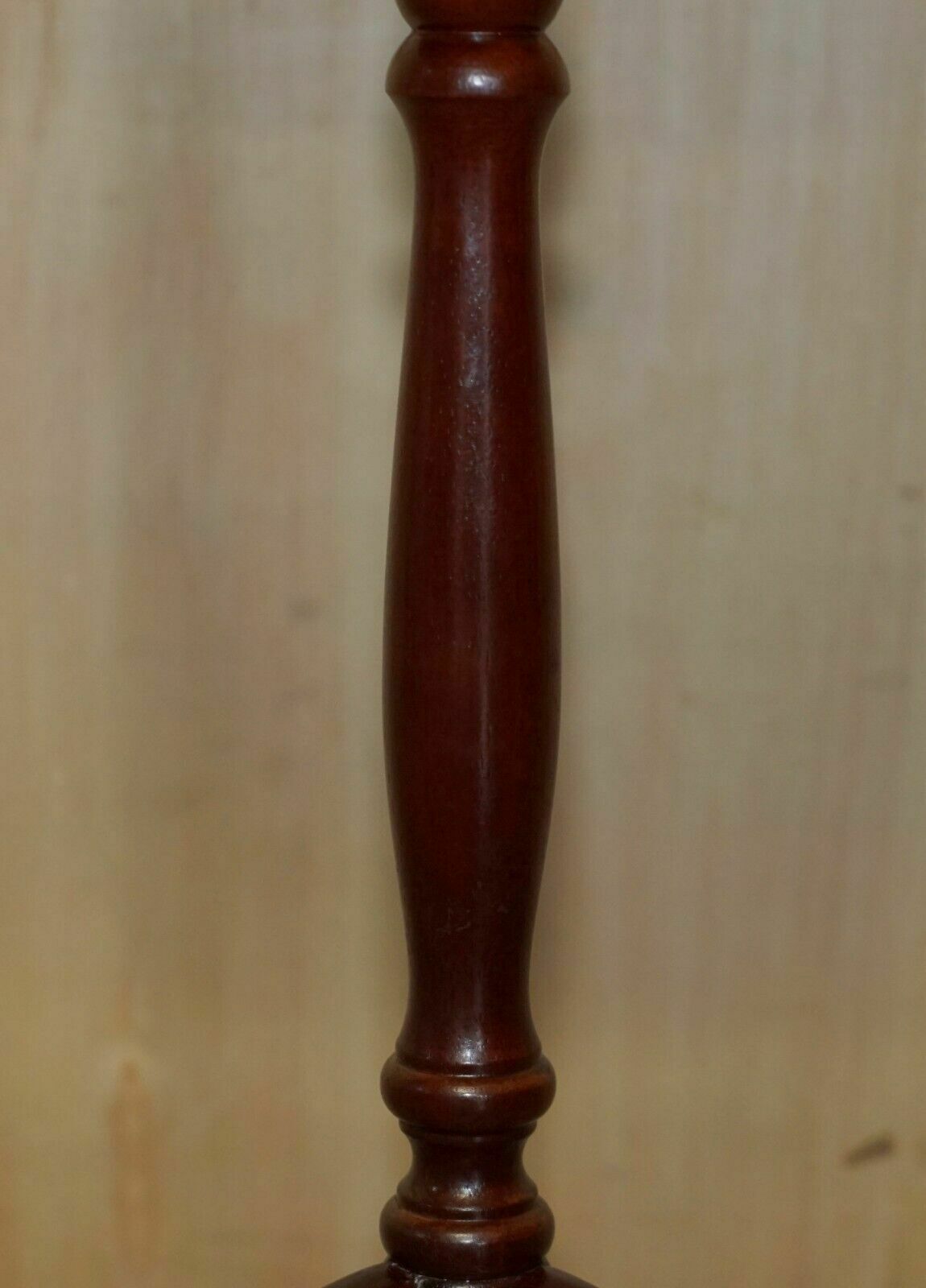 Pie Crust Edge Heritage Green Leather Gold Leaf Tripod Side End Lamp Wine Table photo vinterior