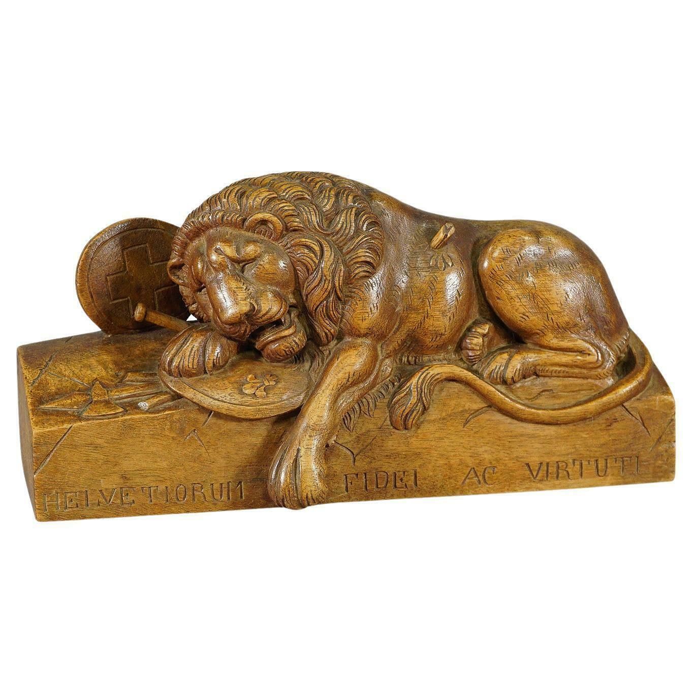 Antiek houten beeldhouwwerk van de Leeuw van Luzern, Brienz ca. 1900 – £962,04 photo furniture