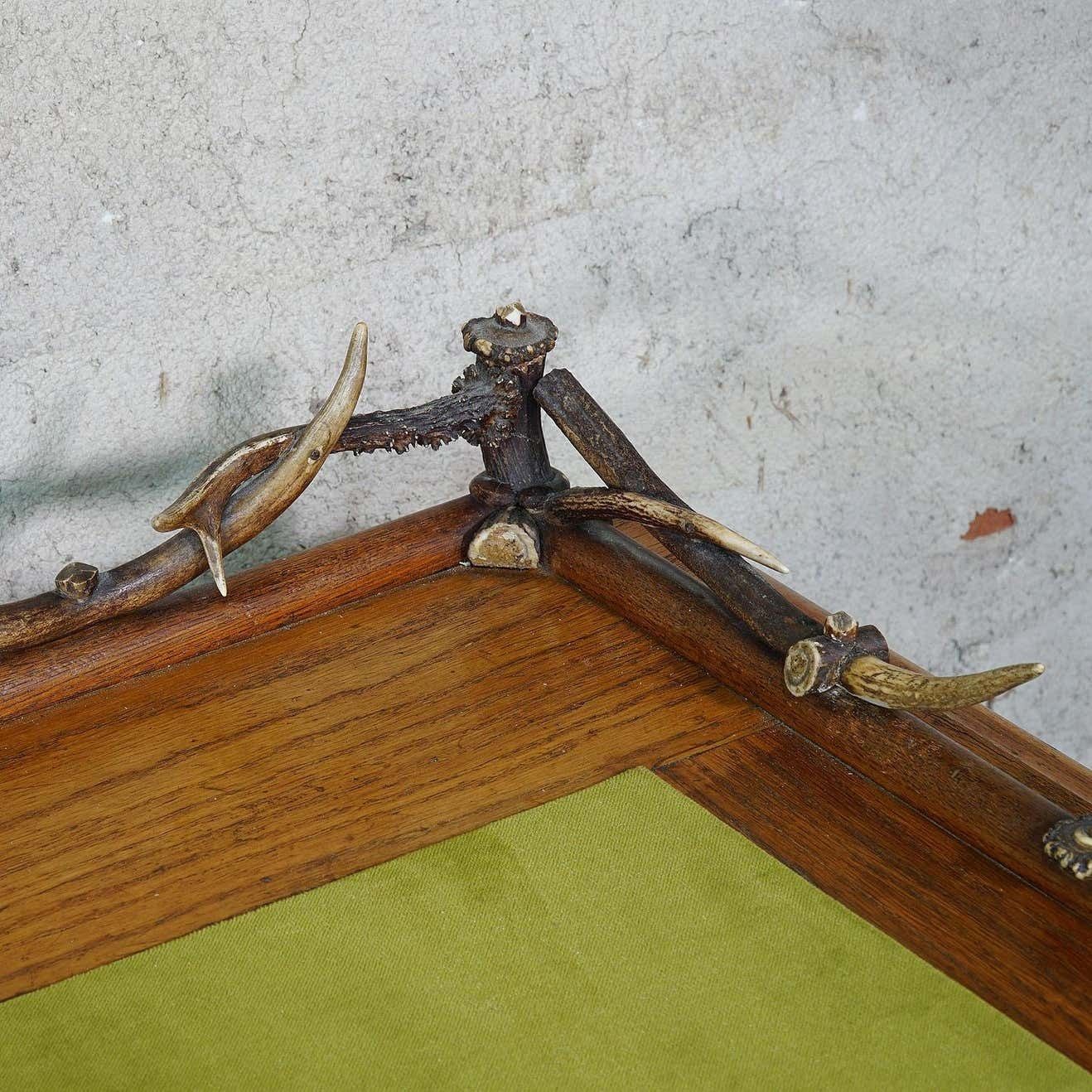 photo furniture Large Oak Wood Desk With Antler Decorations By Rudolf Brix 1900