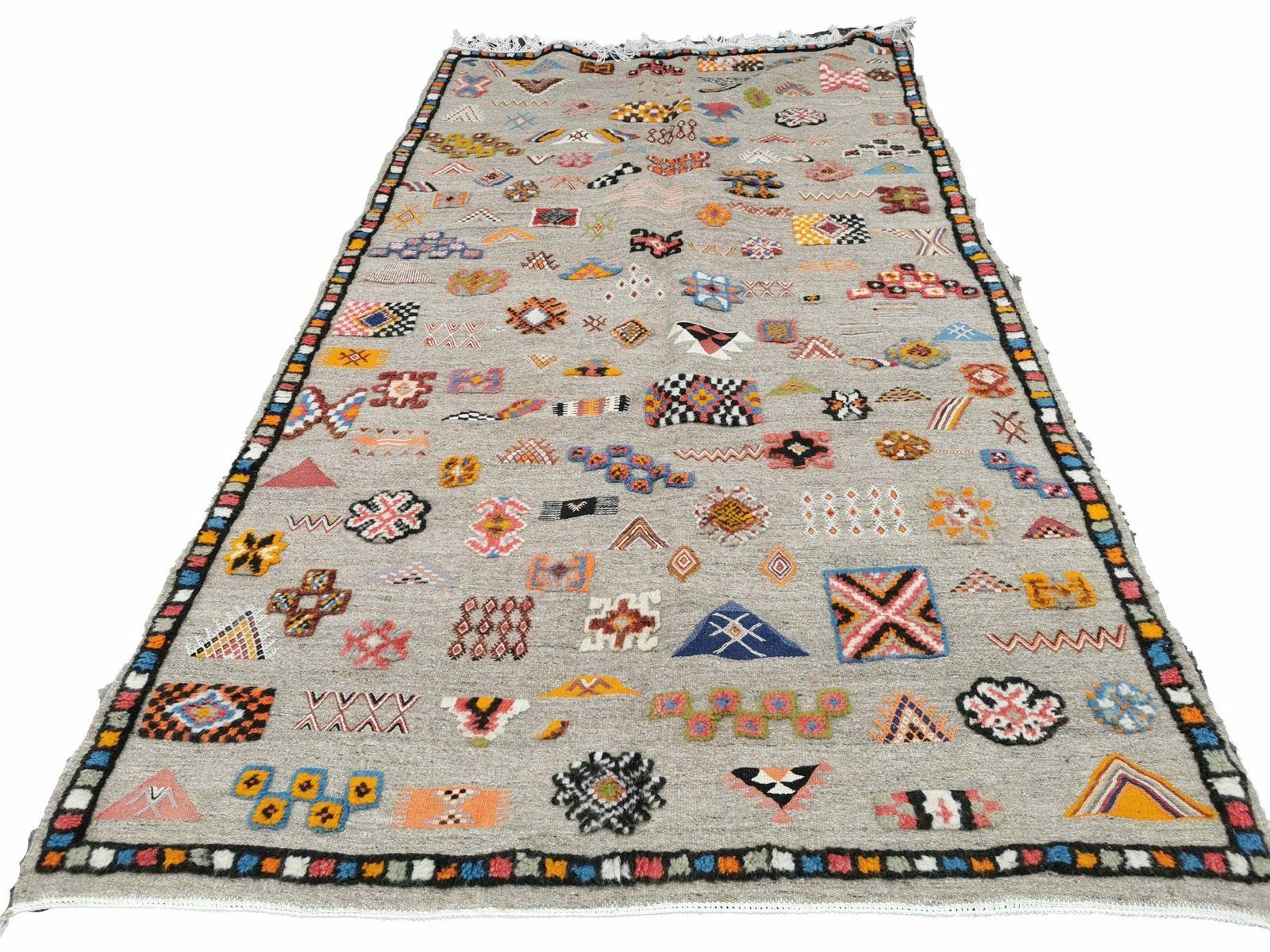 R176/ 8.6×4.5 Ft/ Large Grey Moroccan Berber Rug. Hand Embroidery photo furniture