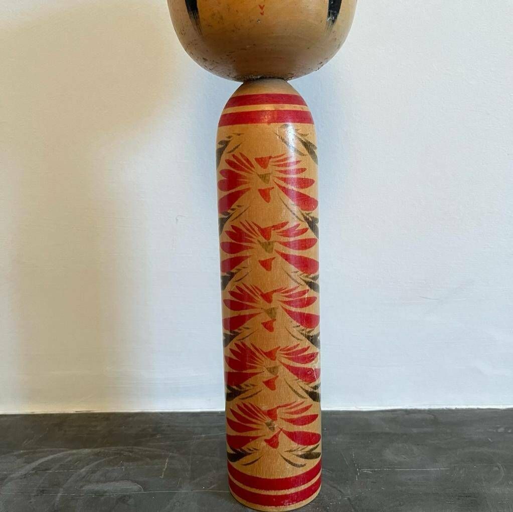 Vintage Japanese Kokeshi Wooden Doll ,Signed photo vinterior