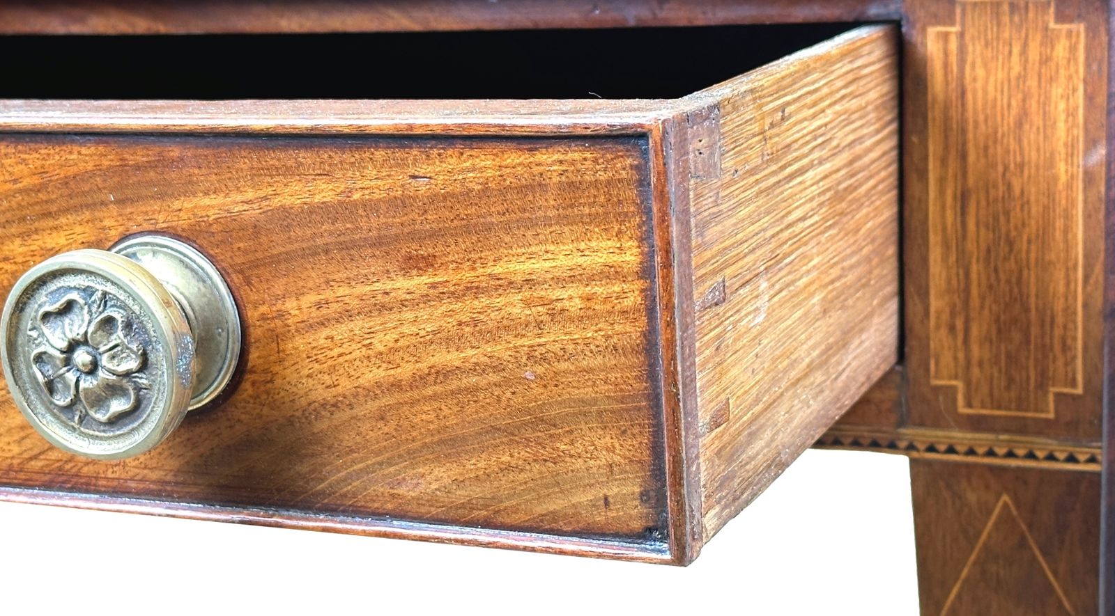 Furniture 18th Century Georgian Mahogany Pembroke Table (England, Circa 1790) photo
