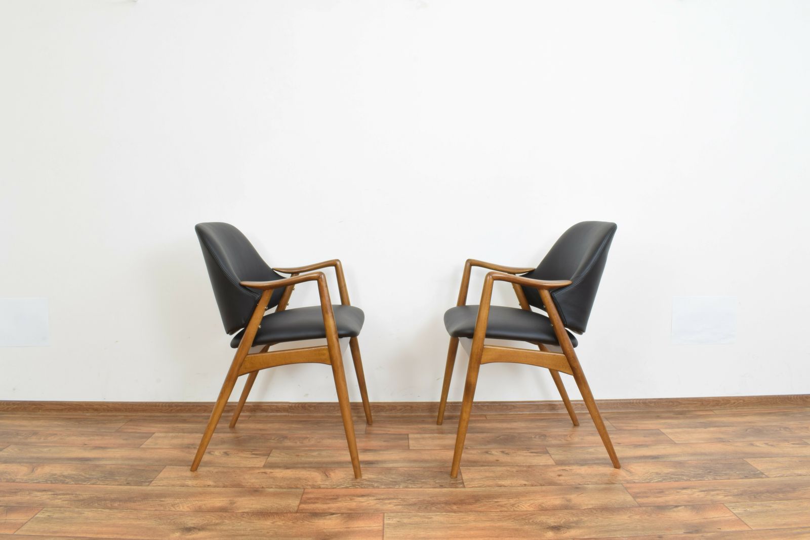 Mid Century Swedish Leather Armchairs By Alf Svensson For Dux, 1960s, Set Of 2 photo for sale