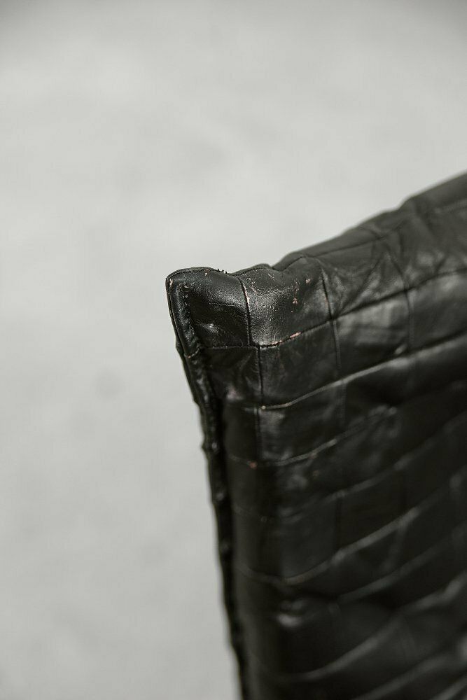 photo vintage Mid Century Scandinavian Modern Black Patchwork Leather Lounge Chairs From Ikea, 1980s, Set Of 2