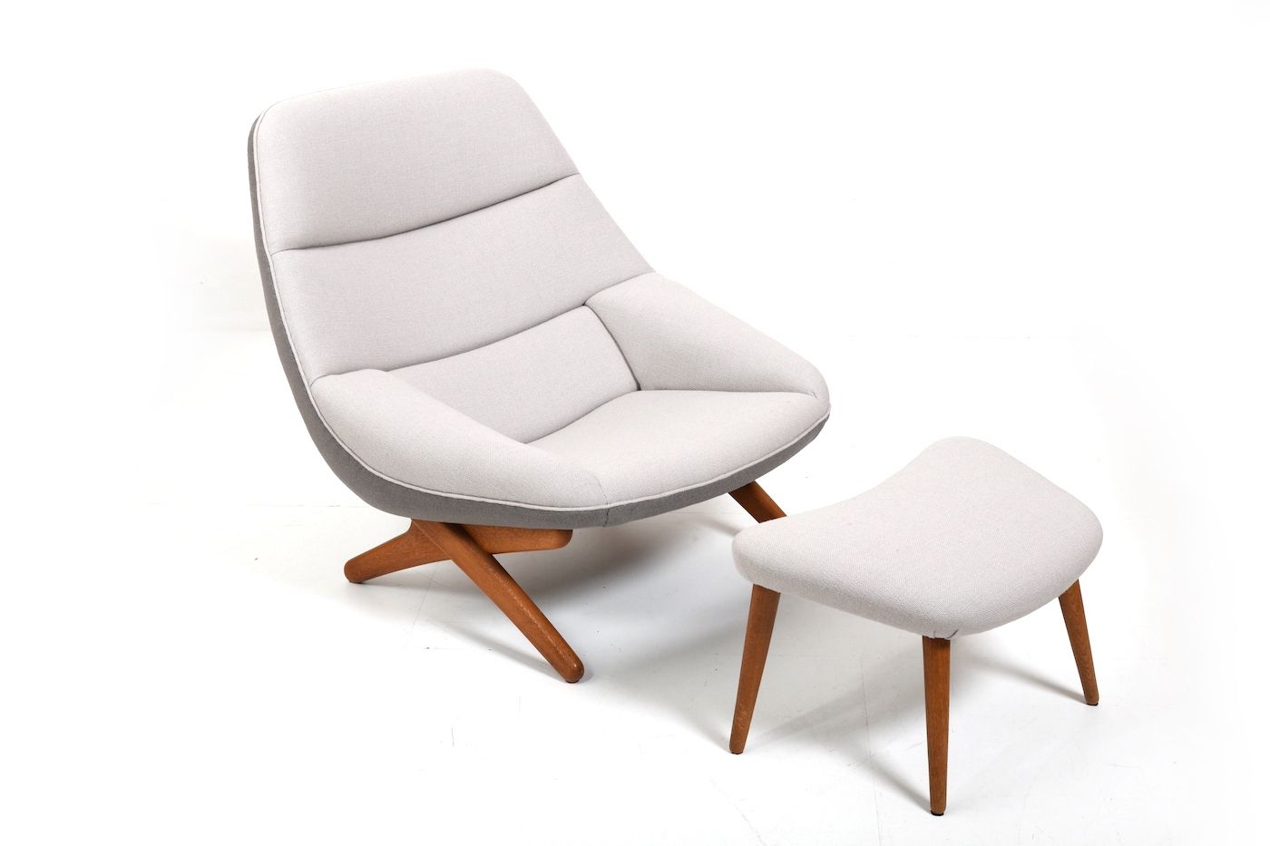 Illum Wikkelsø Lounge Chair Model 'Ml91' 1950s / New Upholstered! photo Furniture