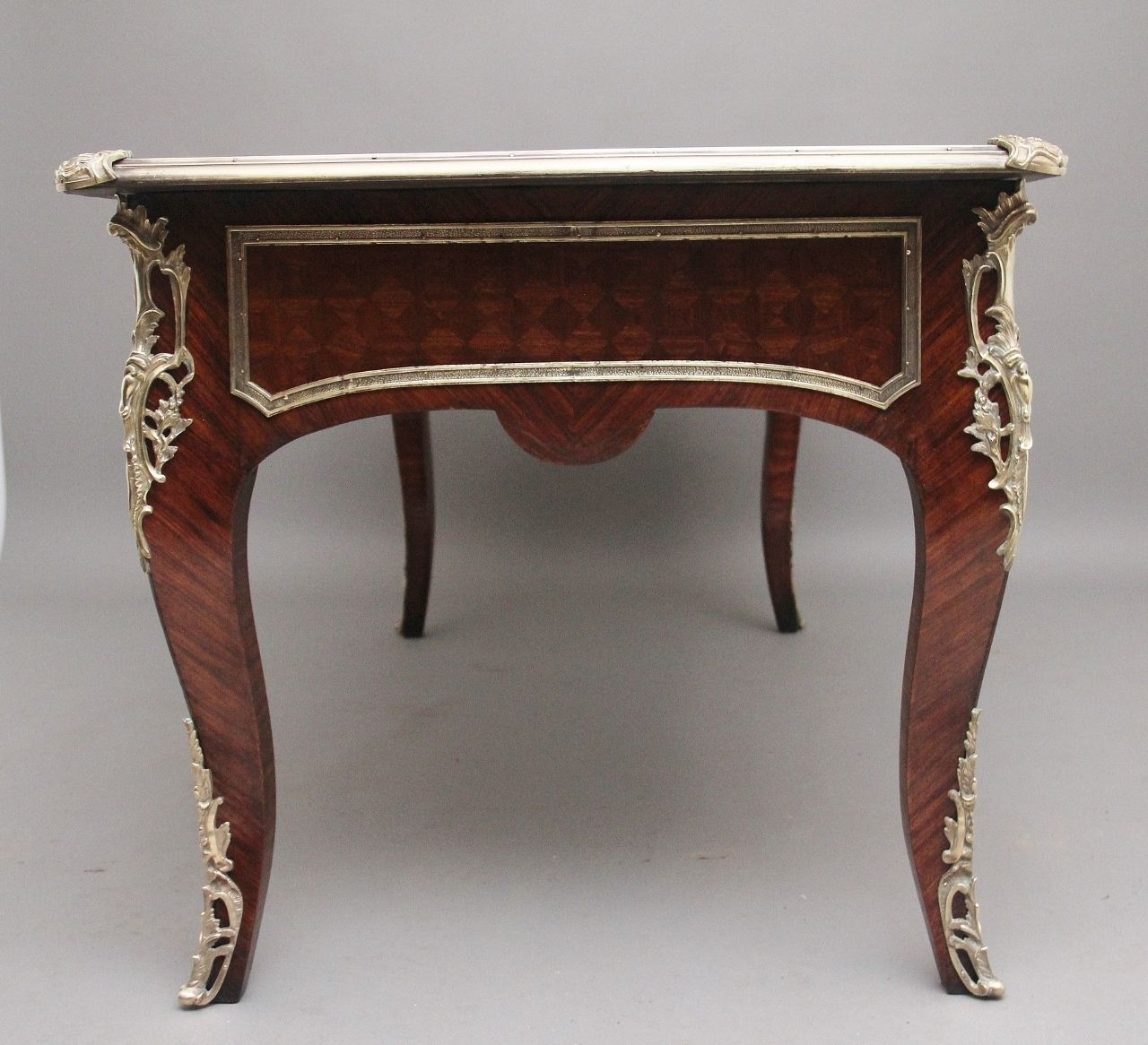 19th Century French Kingwood Ormolu Mounted Desk photo vinterior