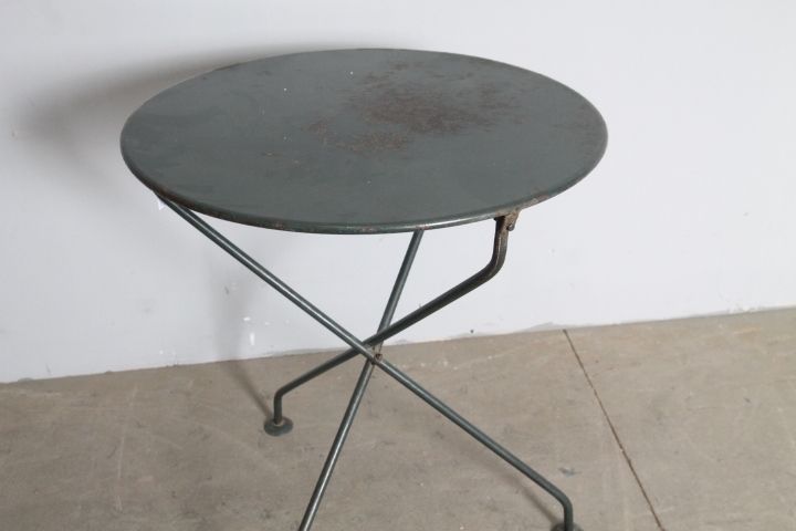 Antique Round Iron Table For Outdoor / Indoor Use In The 19th Century, Original Green Lacquer.