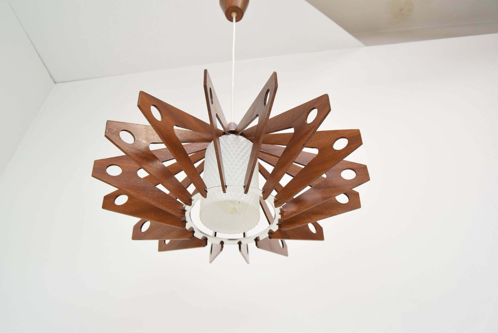 Mid Century Wood Pendant/Drevo Humpolec,Czechoslovakia,1970's. photo vintage