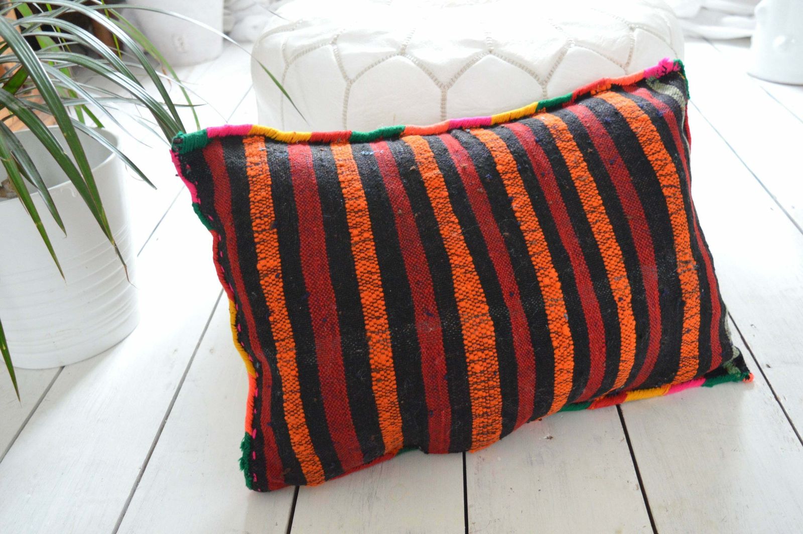 Moroccan Berber Pillow Kilim Cushion Cover photo Textiles