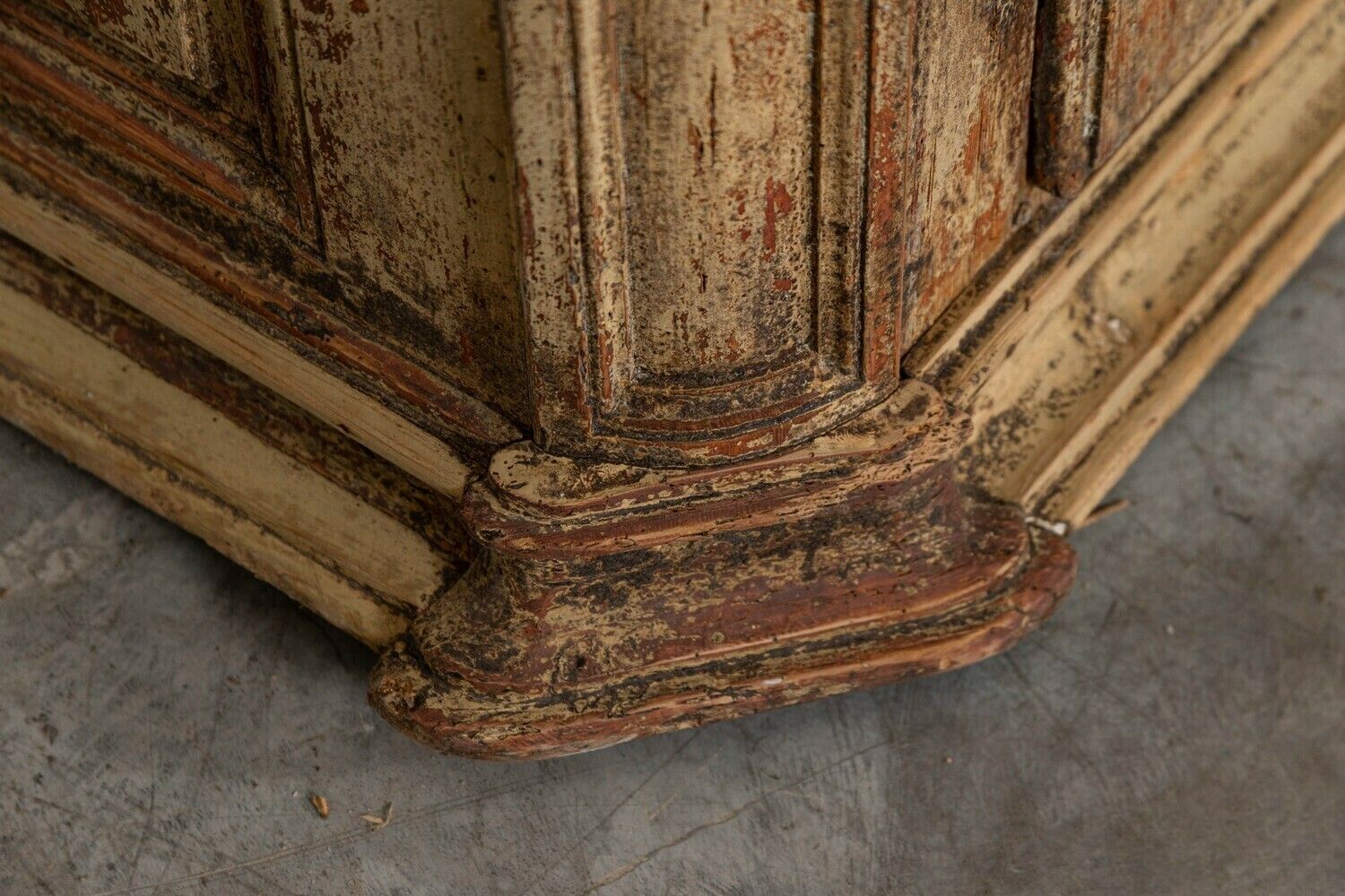 photo furniture Large 18thc French Painted Pine Armoire
