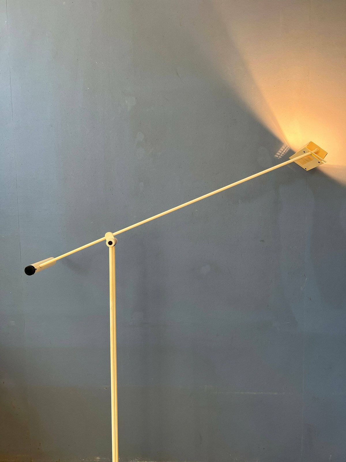 White Samurai Floor Lamp By Shigeaki Asahara For Stilnovo, 1970s