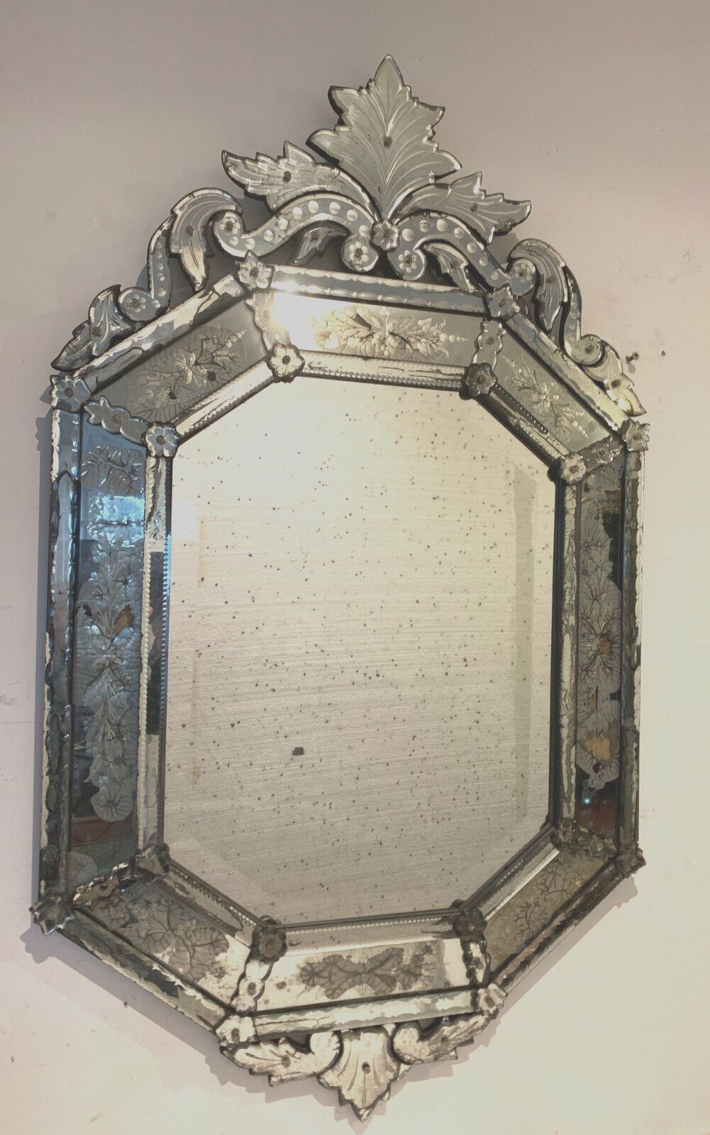 Venetian Mirror With Pare Close XX Century photo vinterior