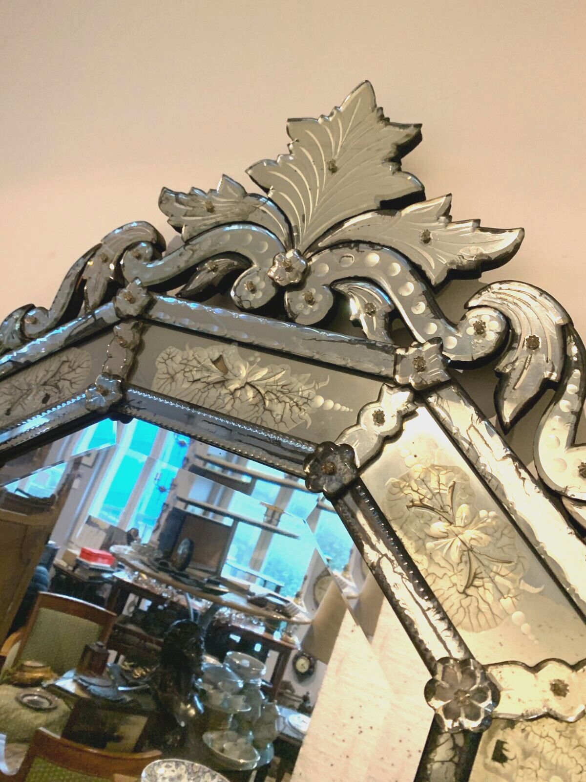 photo furniture Venetian Mirror With Pare Close XX Century