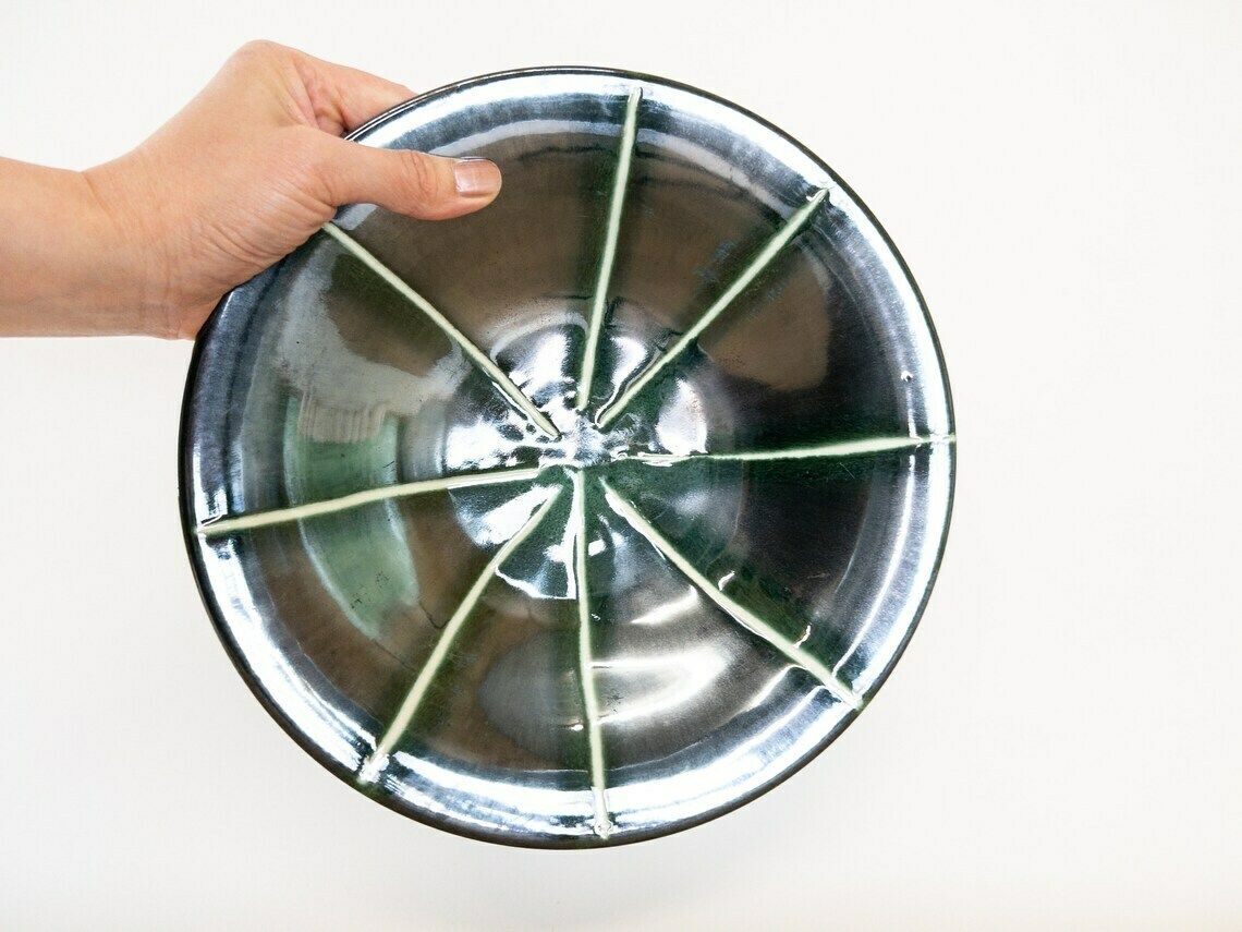 ü Keramik West German Pottery Art Flat Bowl, Iridescent Dark Green And Black, 101 27