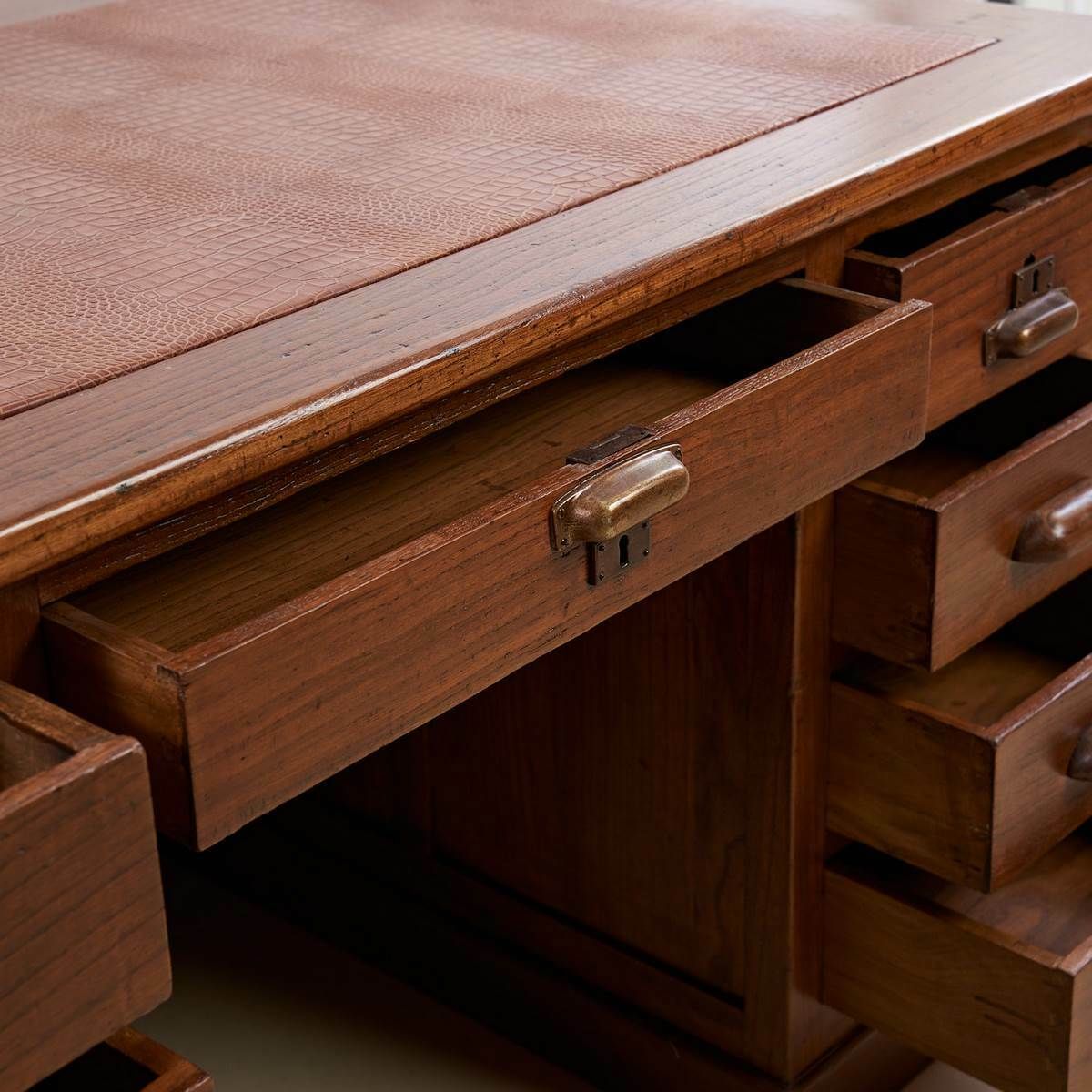 Nine Drawer Desk With Genuine Leather Top (Crocodile Effect) photo 1692.288