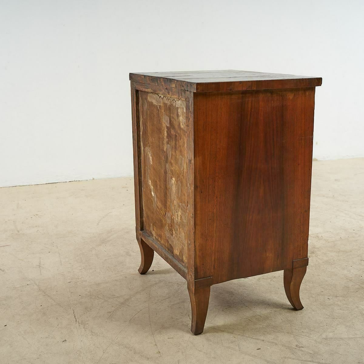 Small Directory Chest, Walnut Slabed photo vinterior