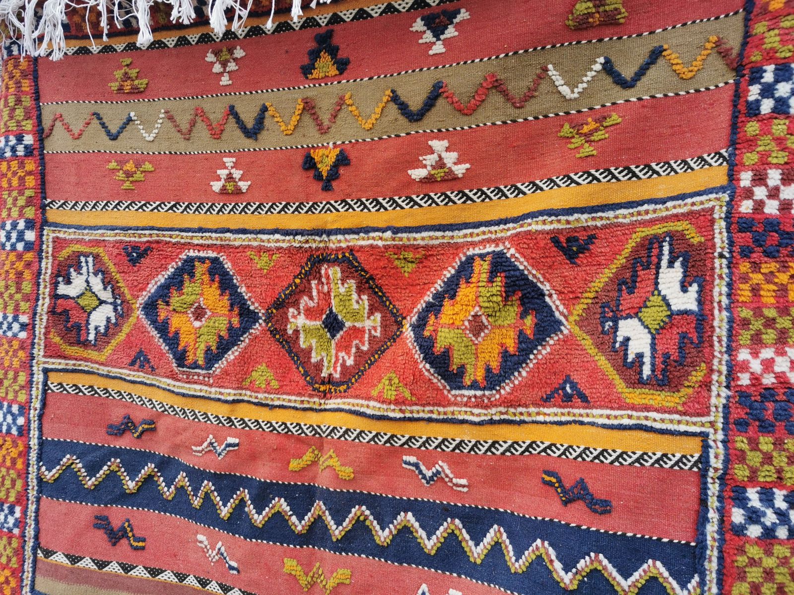 R182  Handmade Large Colourful Moroccan Berber Rug. Camel Wool Carpet photo furniture