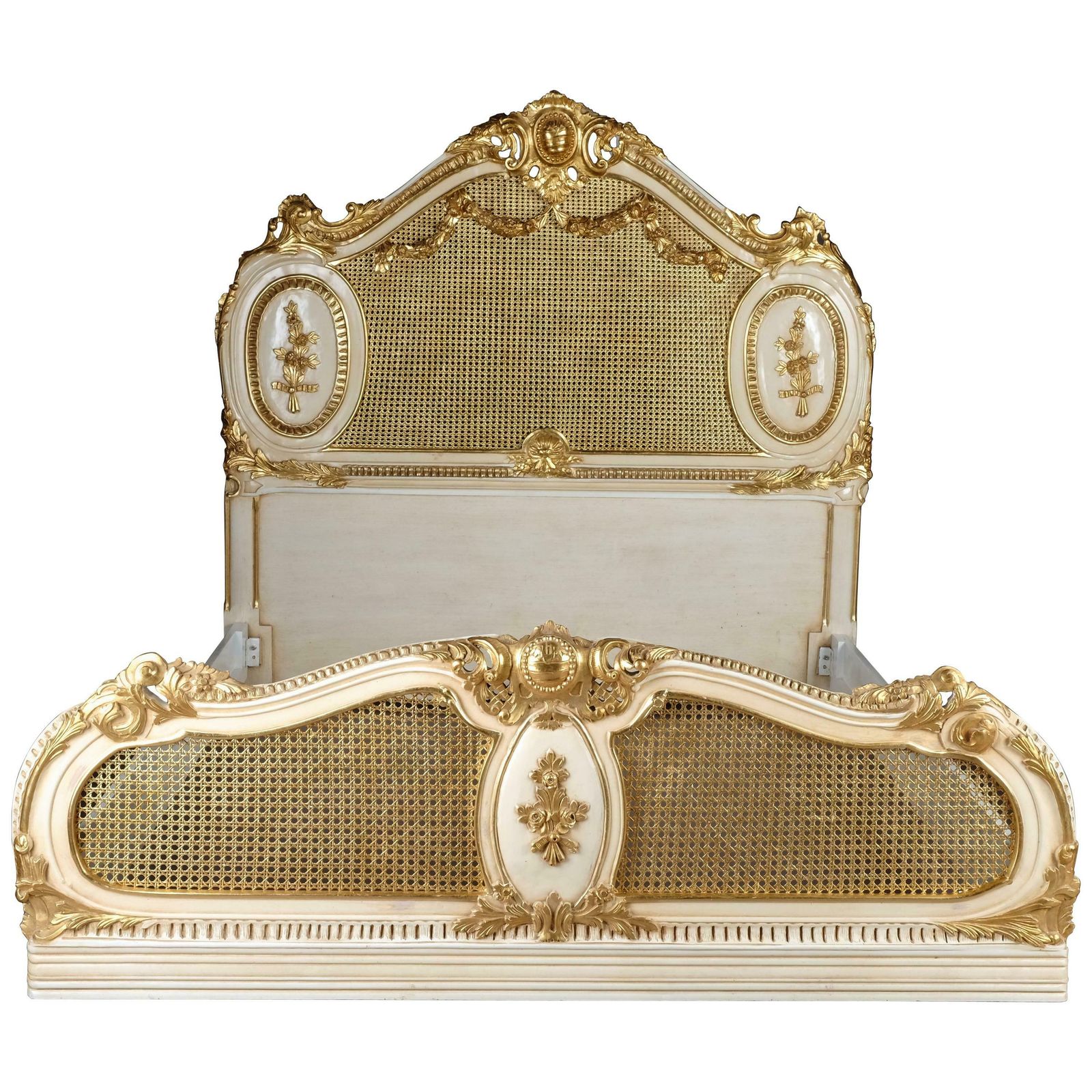 Majestic Baroque Bed In The Style Of Louis XVI