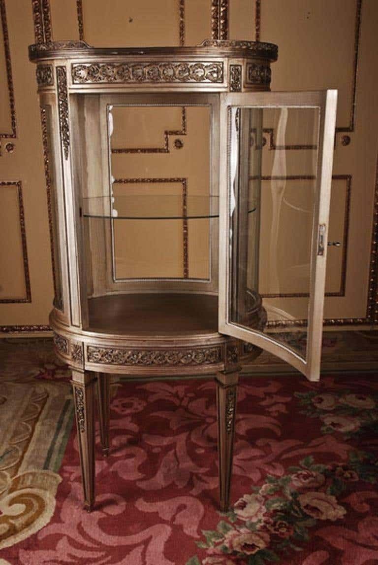 20th Century Louis XVI Classicist Style French Salon Vitrine photo for sale