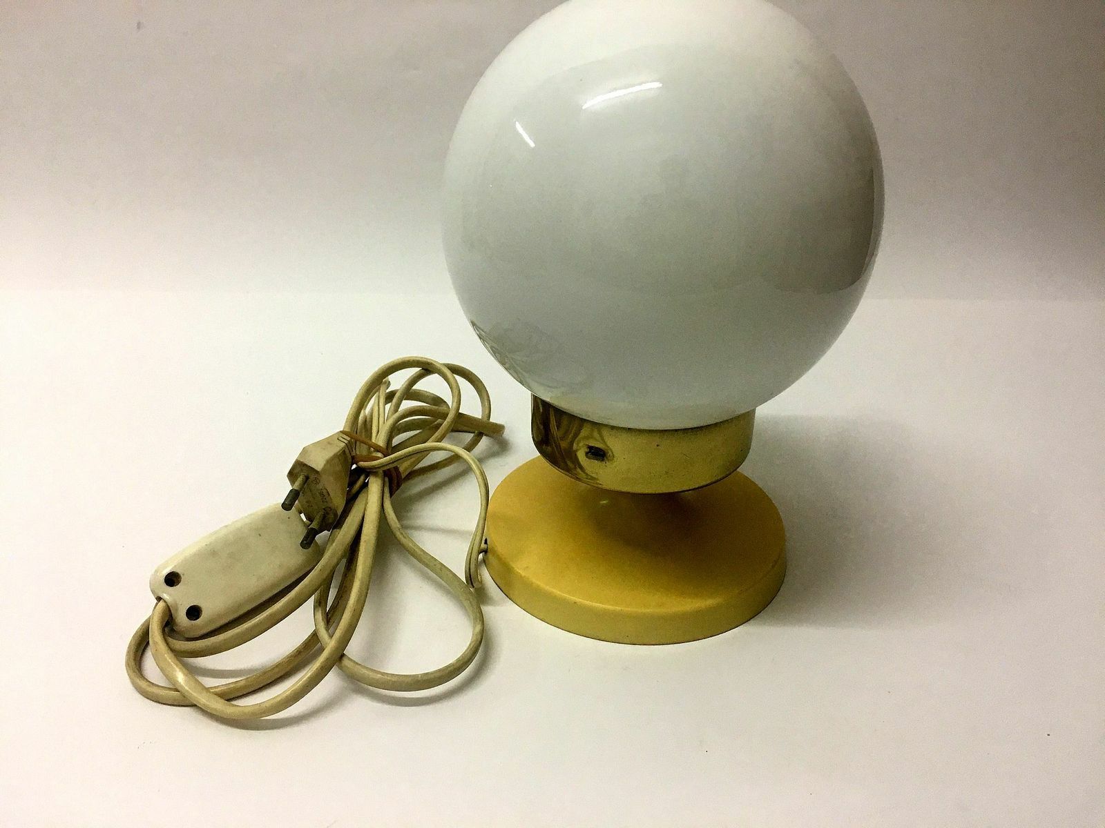 Retro Table Lamp photo furniture