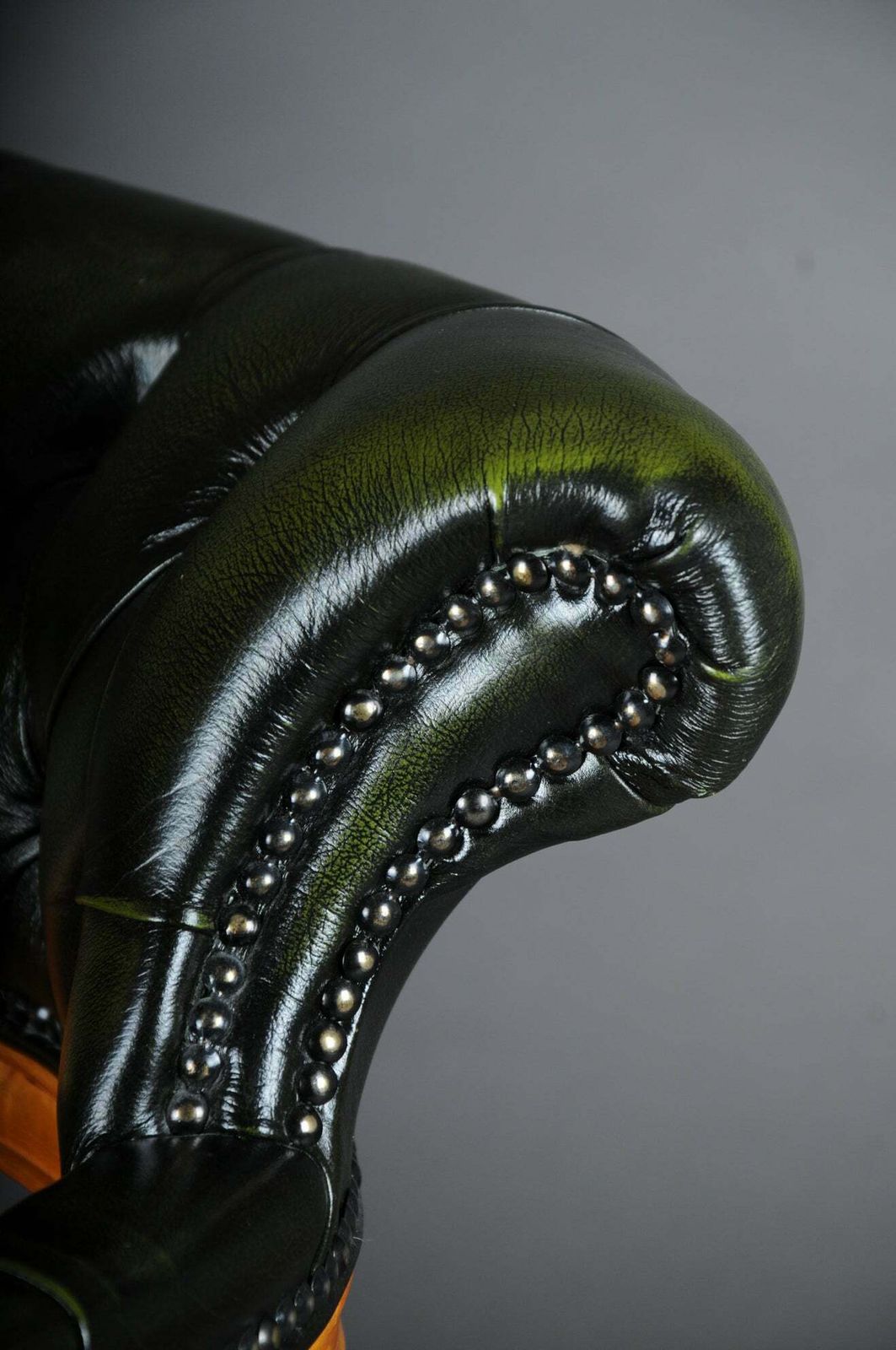 1454.0 20th Century Captain Chair English Armchair Leather photo