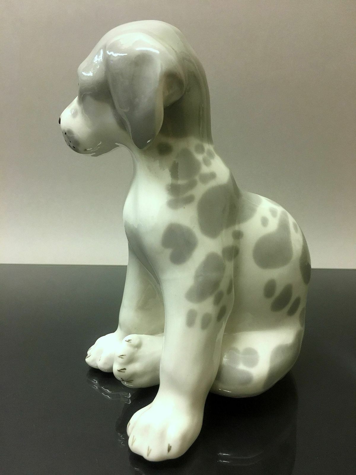 Statuette "Dalmatin" / Lomonosov Imperial Porcelain photo for sale
