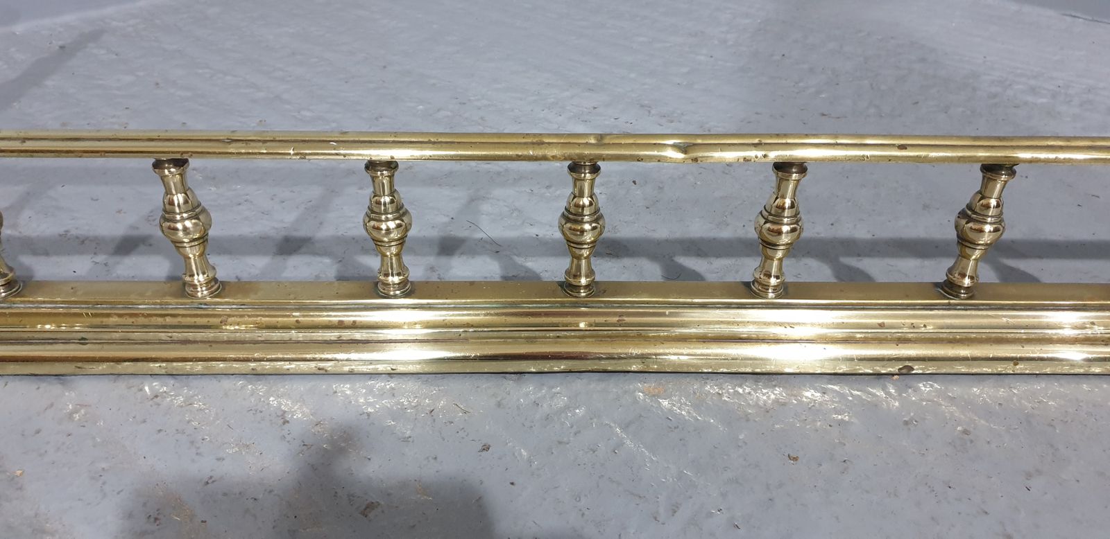 Very Good Victorian Brass Fender photo furniture
