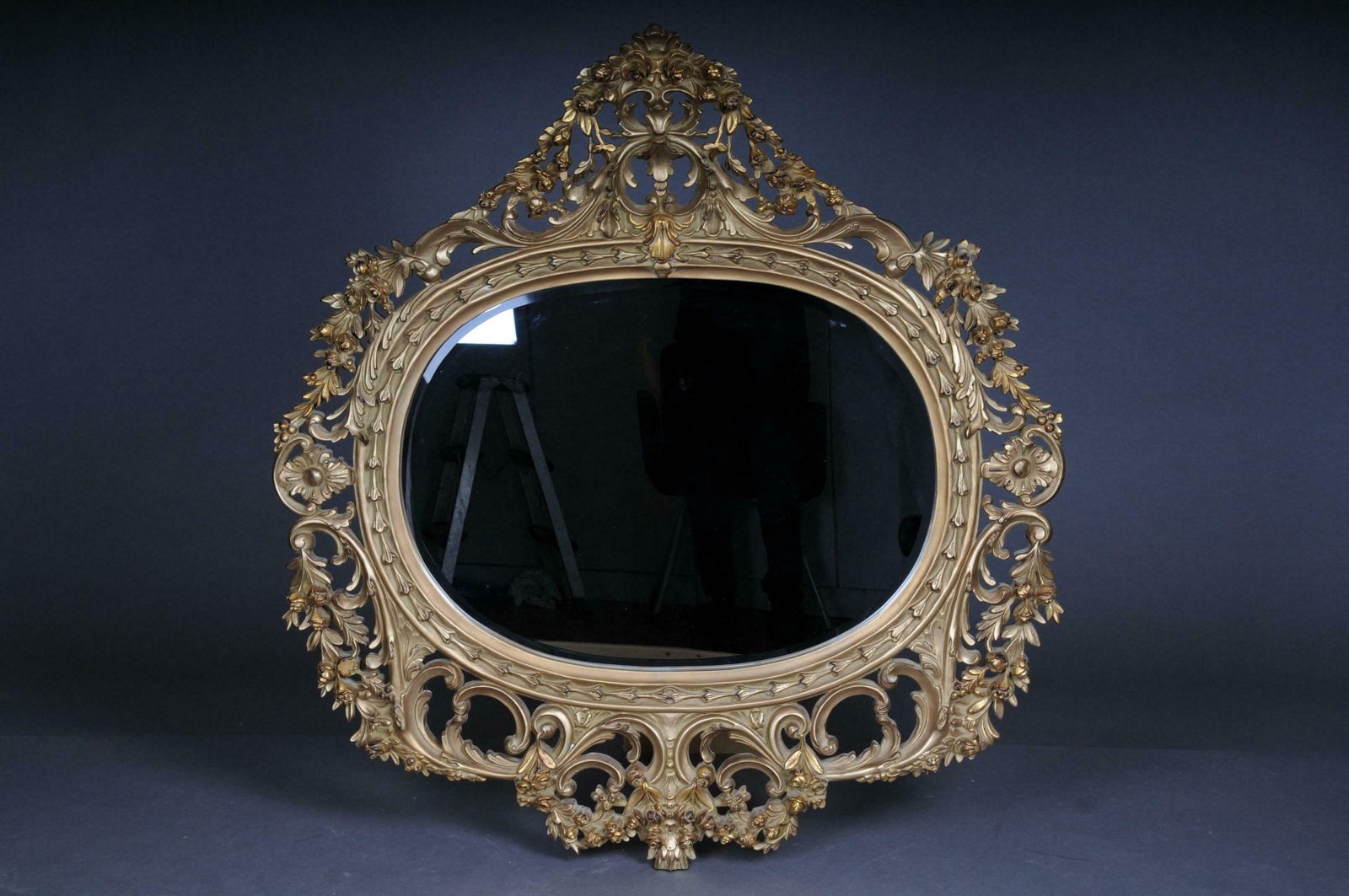 Richly Carved Royal Wall Mirror In Louis XV Beech Wood photo furniture