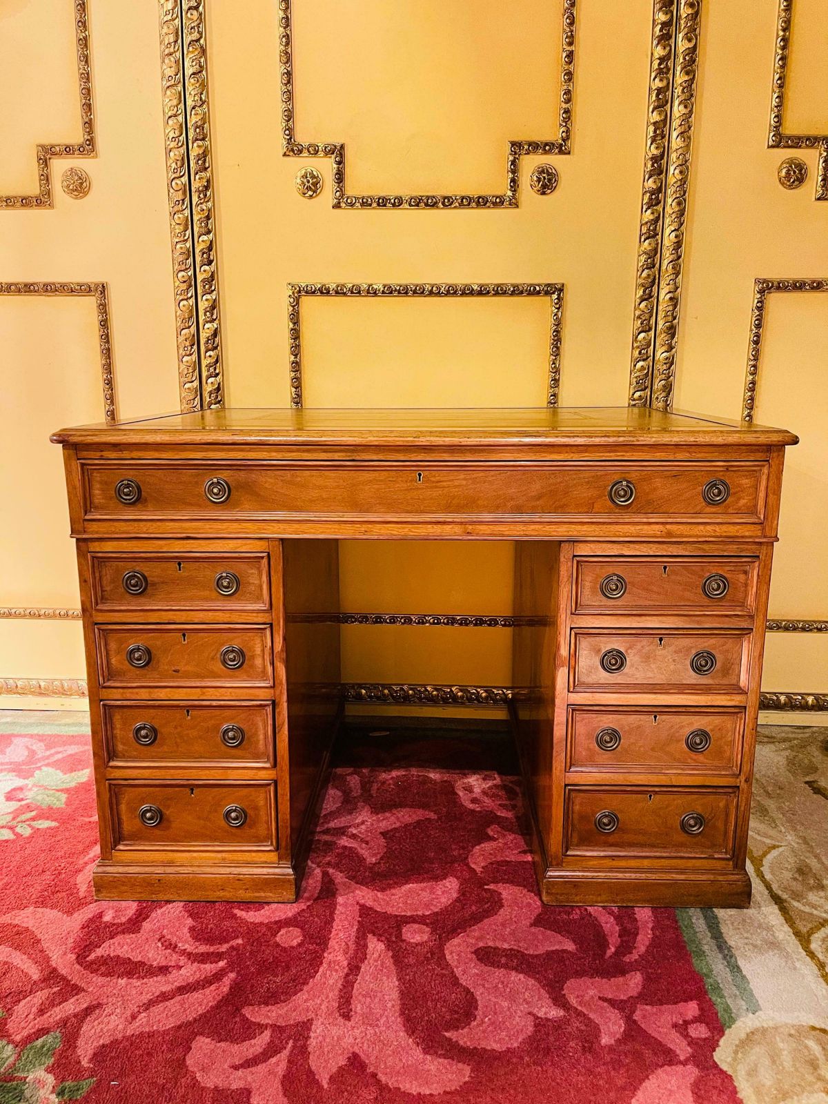 Beautiful English Desk, Light Mahogany , Early 20th Century photo Furniture