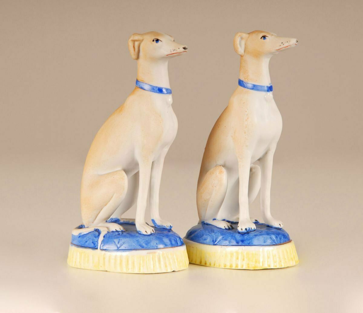 French Porcelain Greyhound Dogs, Staffordshire Style, 19th Century, Set Of 2 photo vinterior