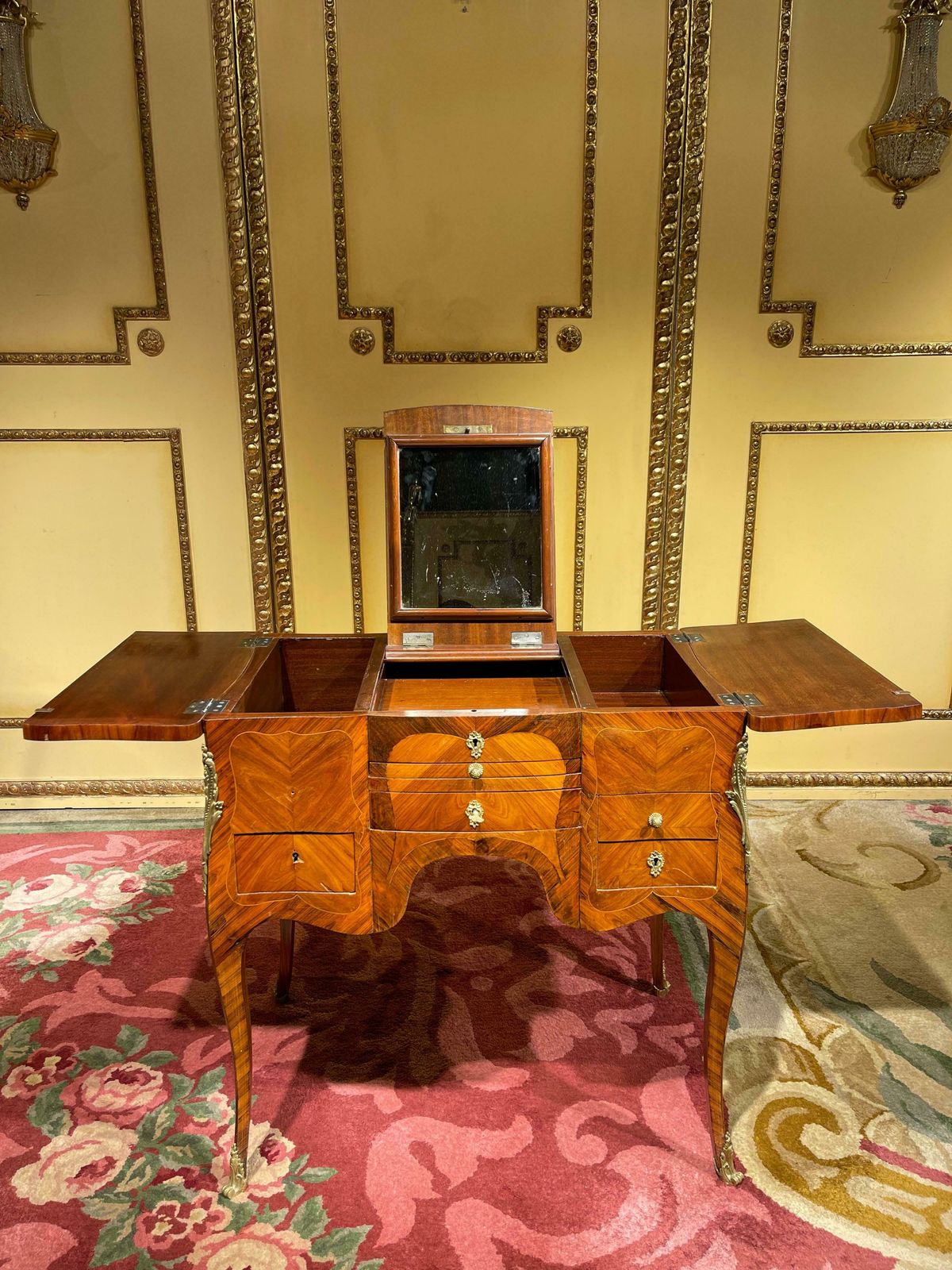 photo vinterior 20th Century Louis XV Style Poudreuse / Desk, Paris Around 1900