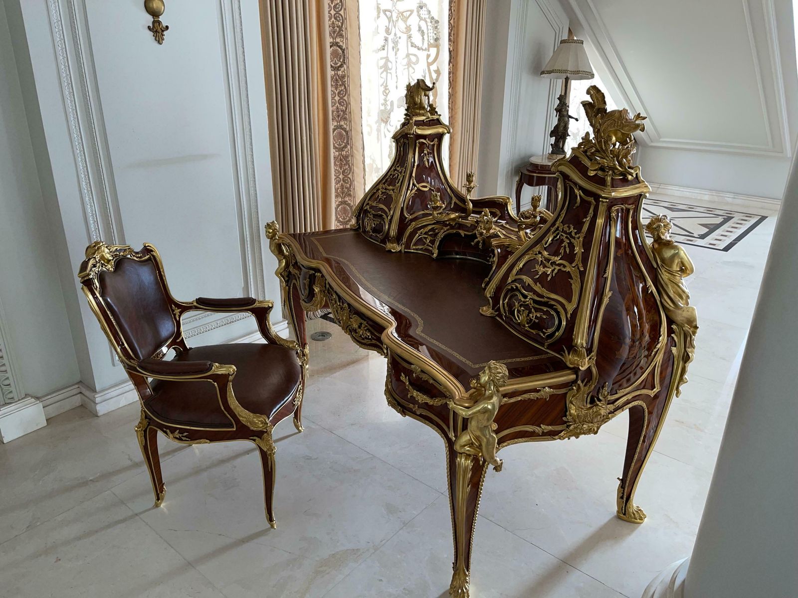 Magnificent Grand Bureau / Writing Desk Louis XV, After Francois Linke, Paris photo Furniture