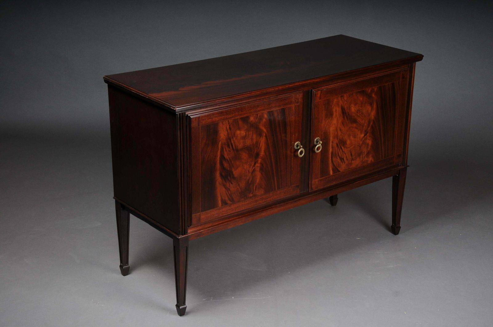 Nice English Sideboard / Chest Of Drawers, 20th Century photo Furniture