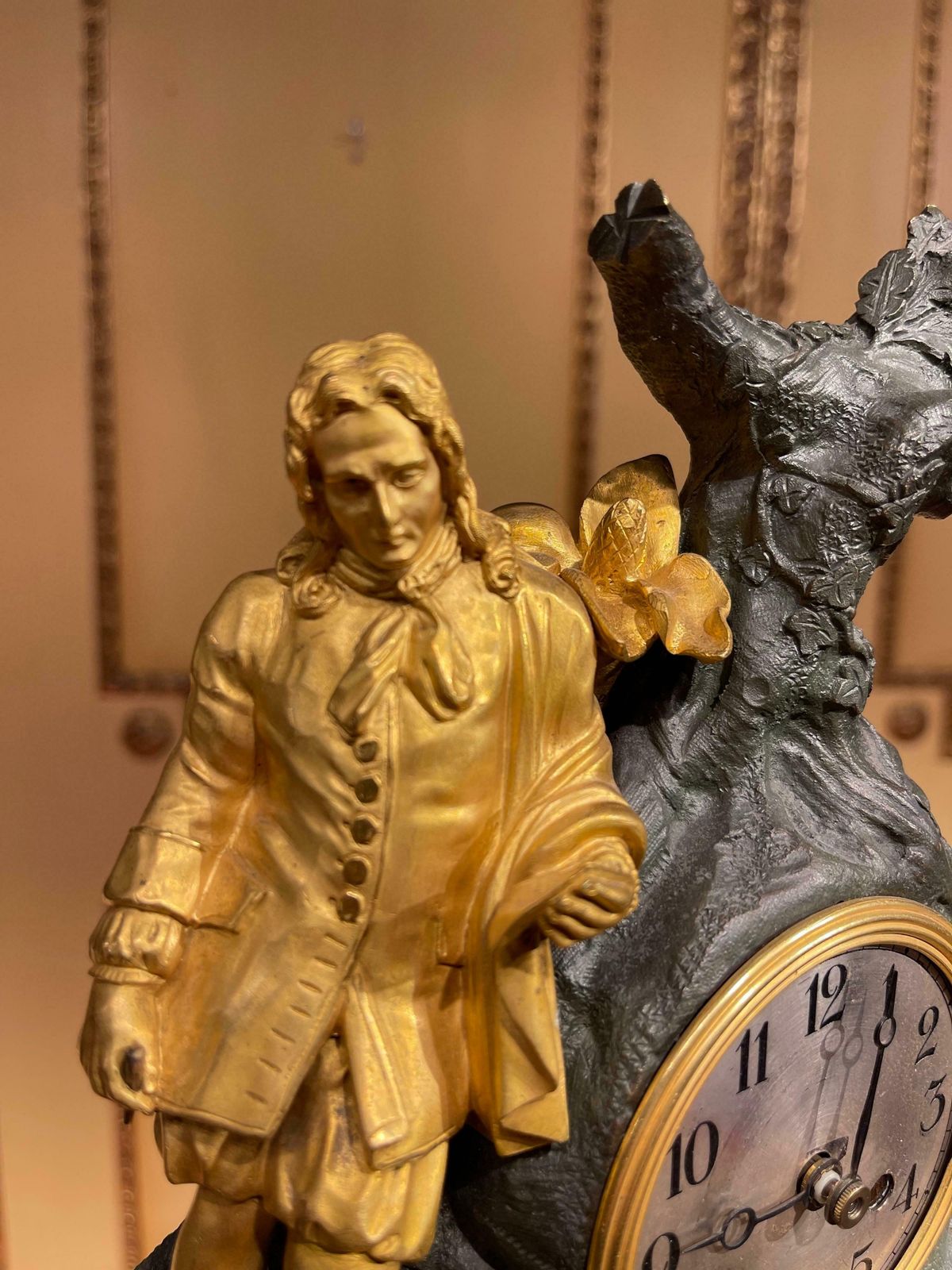 1276.0 Antique Mantel Clock From Around 1850, France, Fire Gilded photo