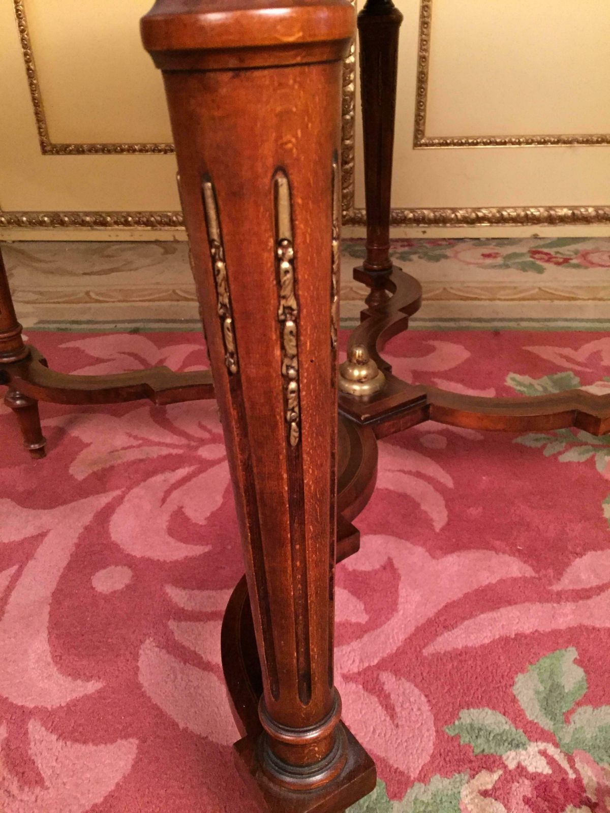 photo furniture 19th Century Marquetry Salon Table Louis XVI With Noble Veneer