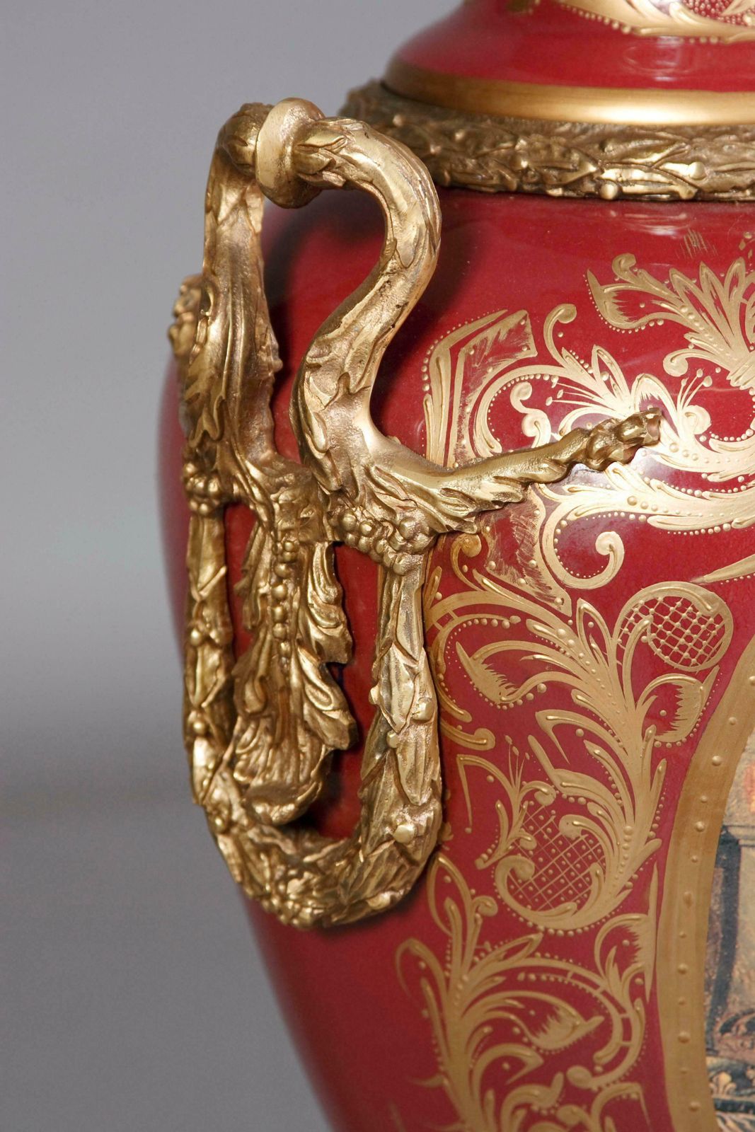 photo furniture 20th Century Louis XIV Sèvre Pompe Lidded Vase